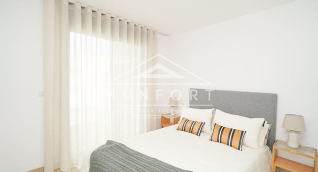 3 sovrum Semi-fristående Villa till salu i San Pedro del Pinatar ciudad, San Pedro del Pinatar med pool - 419 900 € (Ref: 9279662)