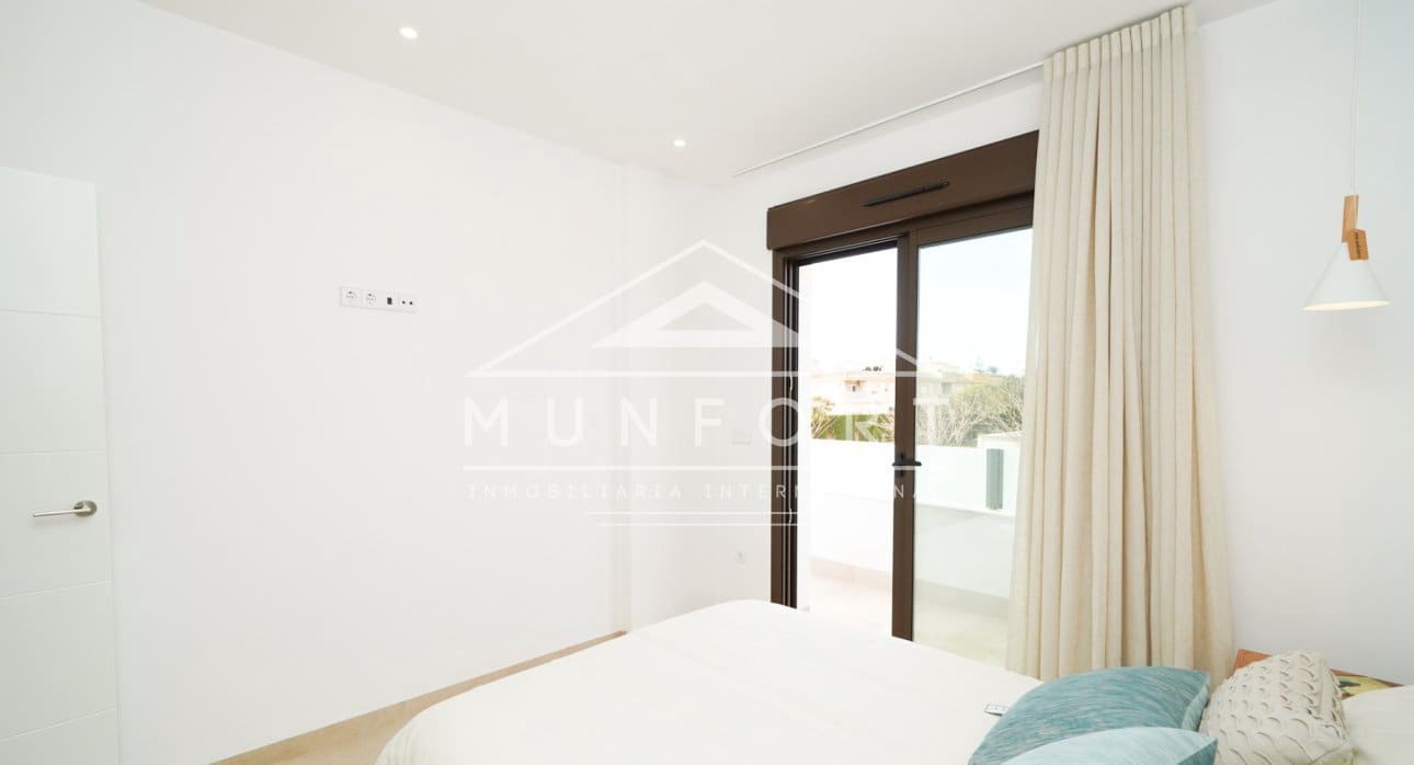 3 sypialnia Dom blizniak na sprzedaż w San Pedro del Pinatar z basenem - 419 900 € (Ref: 9279662)