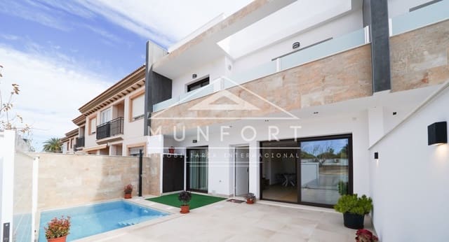 3 sovrum Semi-fristående Villa till salu i San Pedro del Pinatar ciudad, San Pedro del Pinatar med pool - 419 900 € (Ref: 9279662)