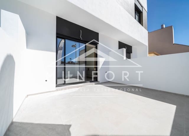 3 slaapkamer Villa te koop in Pilar de la Horadada ciudad, Pilar de la Horadada met zwembad - € 485.900 (Ref: 9279663)