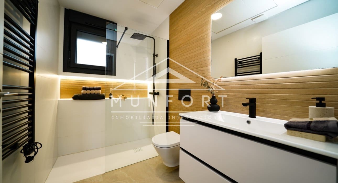 3 makuuhuone Omakotitalo myytävänä paikassa San Pedro del Pinatar mukana uima-altaan - 369 900 € (Ref: 9279790)