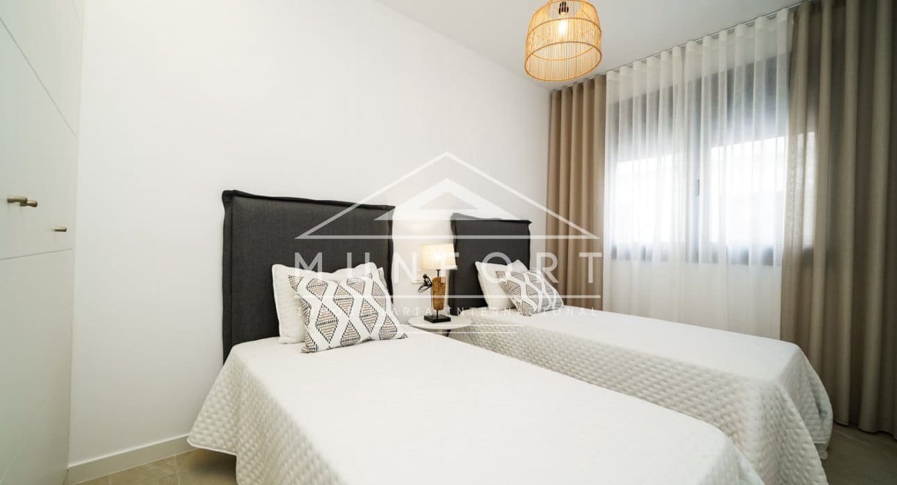 3 makuuhuone Omakotitalo myytävänä paikassa San Pedro del Pinatar mukana uima-altaan - 369 900 € (Ref: 9279790)