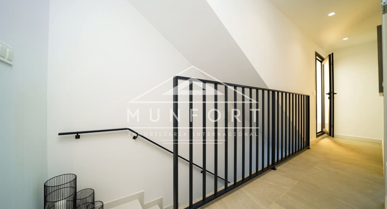 3 makuuhuone Omakotitalo myytävänä paikassa San Pedro del Pinatar mukana uima-altaan - 369 900 € (Ref: 9279790)