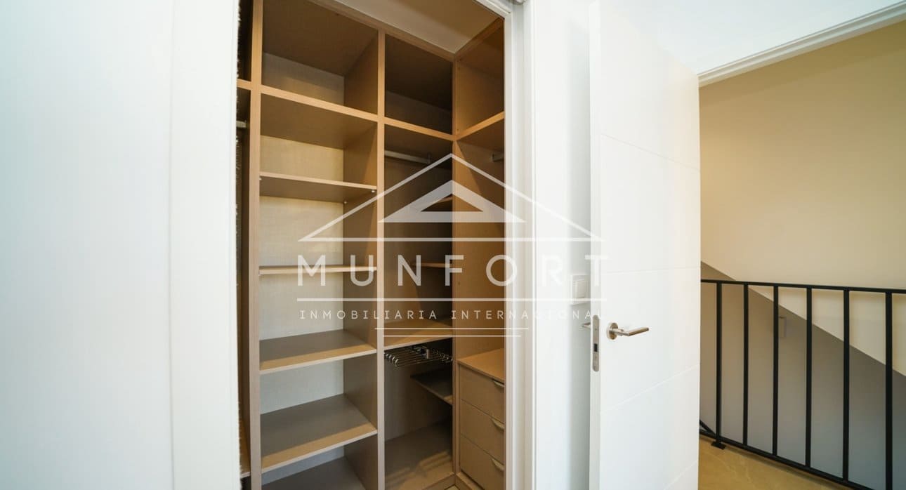 3 makuuhuone Omakotitalo myytävänä paikassa San Pedro del Pinatar mukana uima-altaan - 369 900 € (Ref: 9279790)