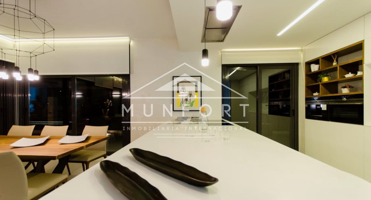 4 sovrum Villa till salu i San Miguel de Salinas med pool - 1 500 000 € (Ref: 9282643)