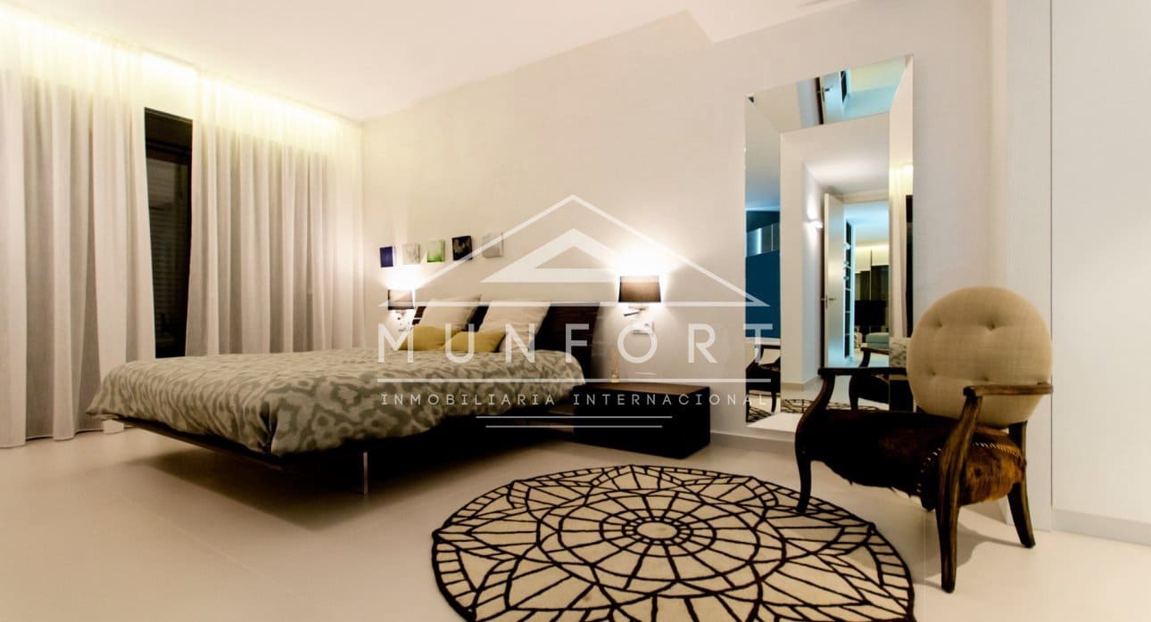 4 sovrum Villa till salu i San Miguel de Salinas med pool - 1 500 000 € (Ref: 9282643)