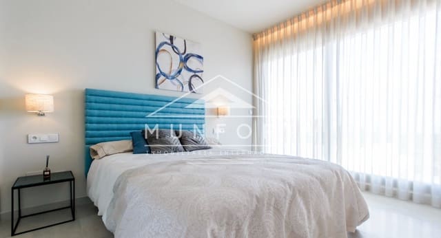 3 slaapkamer Villa te koop in San Miguel de Salinas met zwembad - € 1.250.000 (Ref: 9282644)