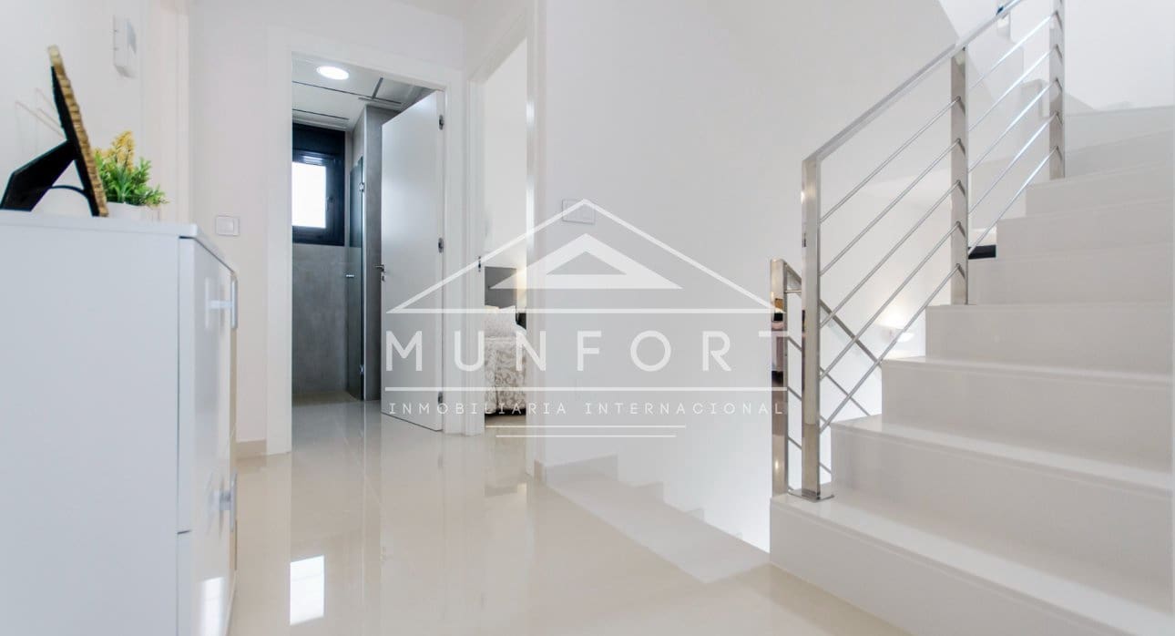 4 makuuhuone Huvila myytävänä paikassa San Miguel de Salinas mukana uima-altaan - 875 000 € (Ref: 9282645)