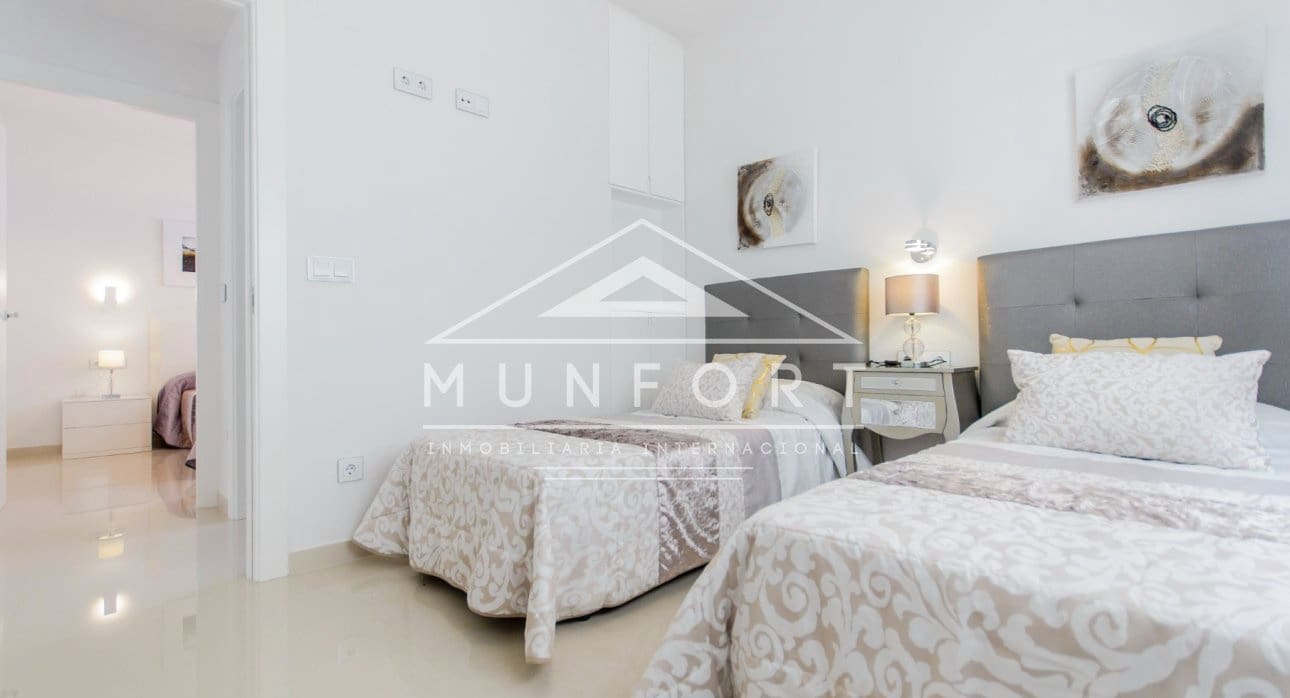 4 makuuhuone Huvila myytävänä paikassa San Miguel de Salinas mukana uima-altaan - 875 000 € (Ref: 9282645)