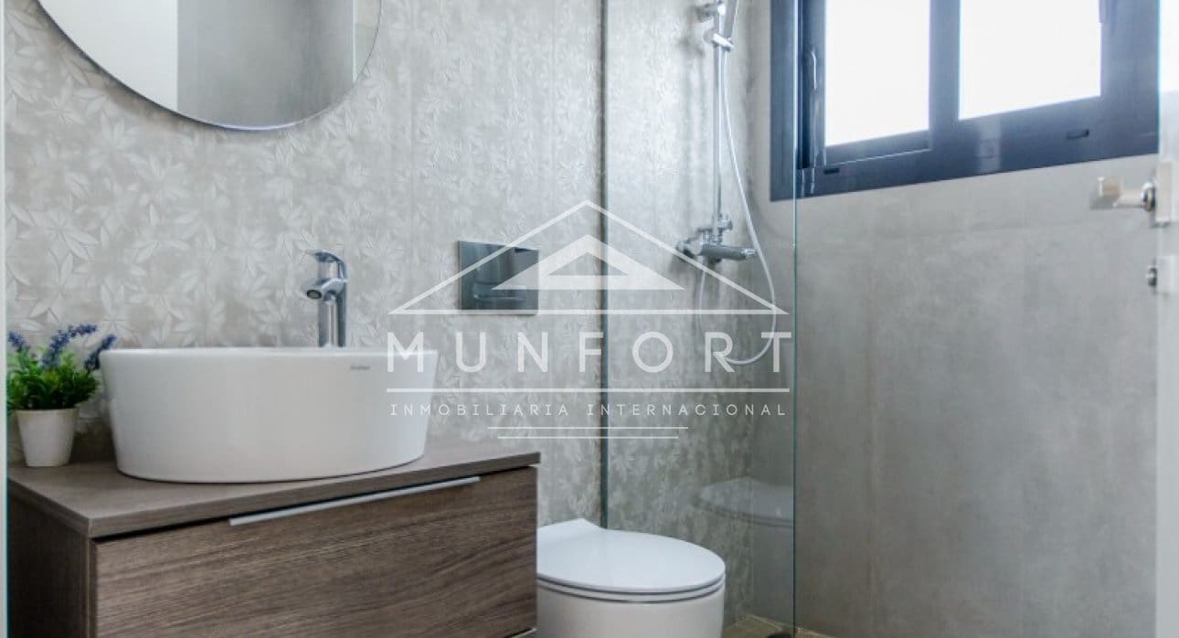 4 makuuhuone Huvila myytävänä paikassa San Miguel de Salinas mukana uima-altaan - 875 000 € (Ref: 9282645)