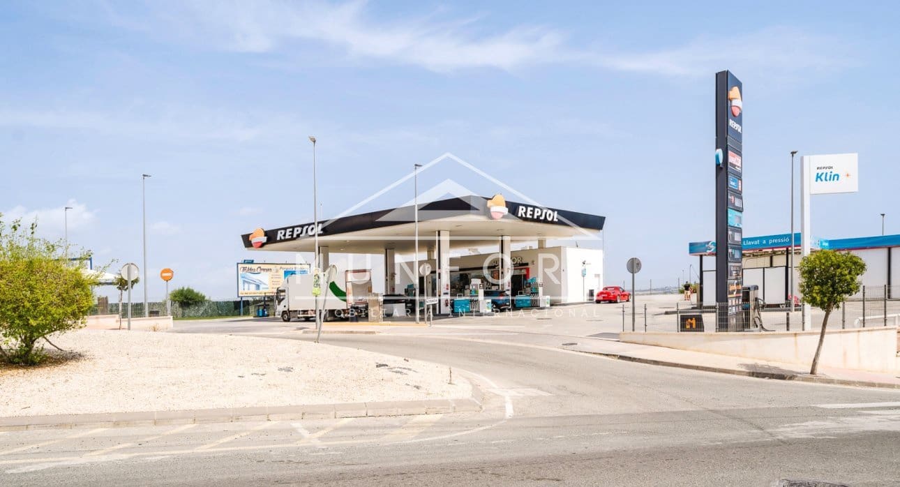 3 bedroom Villa for sale in San Miguel de Salinas with pool - € 875,000 (Ref: 9282647)