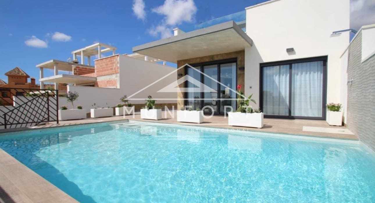 3 slaapkamer Villa te koop in San Miguel de Salinas - € 630.000 (Ref: 9282648)