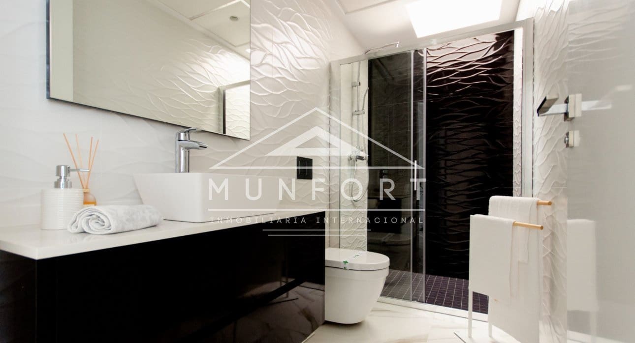 3 slaapkamer Villa te koop in San Miguel de Salinas - € 630.000 (Ref: 9282648)