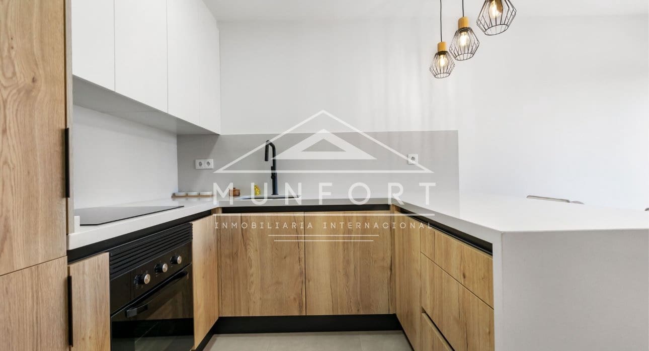 3 slaapkamer Penthouse te koop in Santiago de la Ribera met zwembad - € 290.000 (Ref: 9282837)