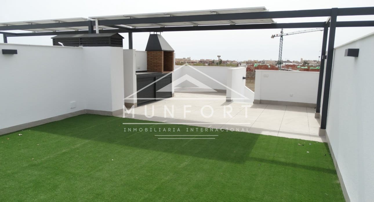 2 quarto Bungalow para venda em Pilar de la Horadada com piscina - 245 000 € (Ref: 9282840)