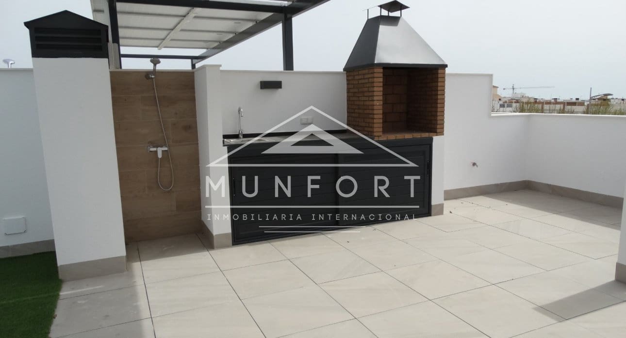 2 quarto Bungalow para venda em Pilar de la Horadada com piscina - 245 000 € (Ref: 9282840)