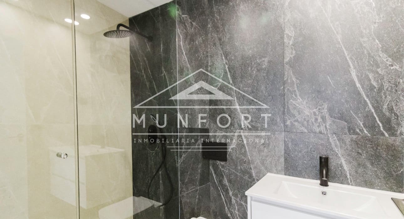 2 Zimmer Apartment zu verkaufen in Los Alcazares mit Pool - 289.000 € (Ref: 9283048)