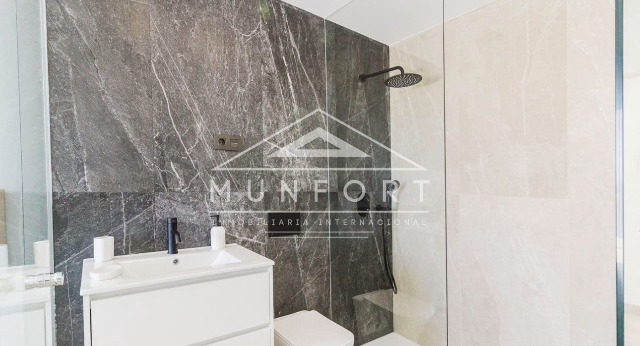 2 Zimmer Apartment zu verkaufen in Los Alcazares mit Pool - 289.000 € (Ref: 9283048)