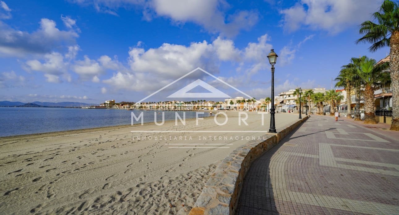 2 Zimmer Apartment zu verkaufen in Los Alcazares mit Pool - 289.000 € (Ref: 9283048)