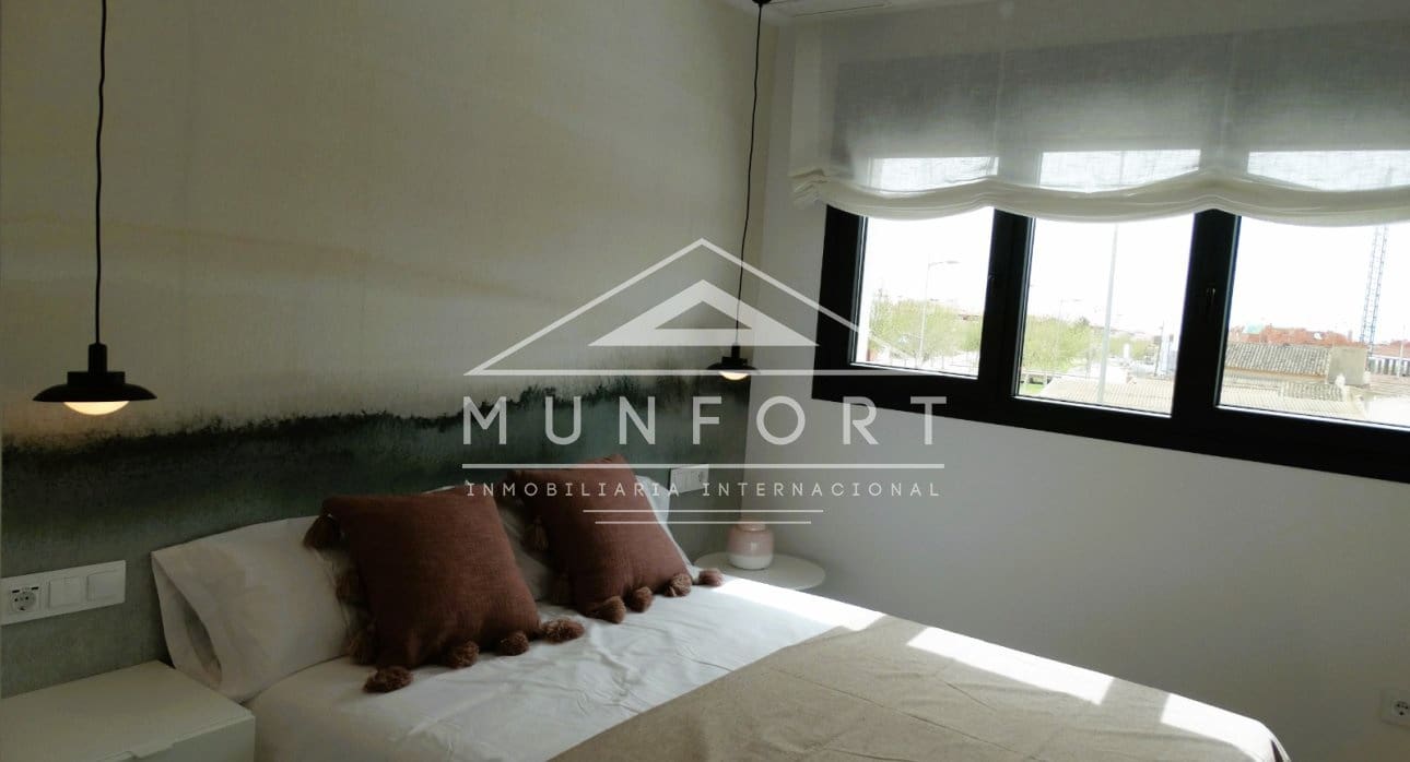 3 quarto Bungalow para venda em Pilar de la Horadada com piscina - 285 000 € (Ref: 9283051)