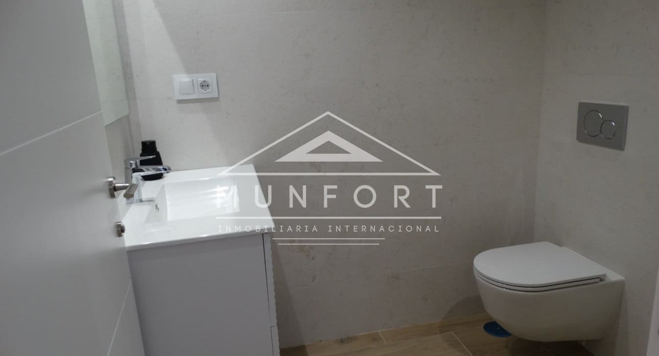 3 quarto Bungalow para venda em Pilar de la Horadada com piscina - 285 000 € (Ref: 9283051)