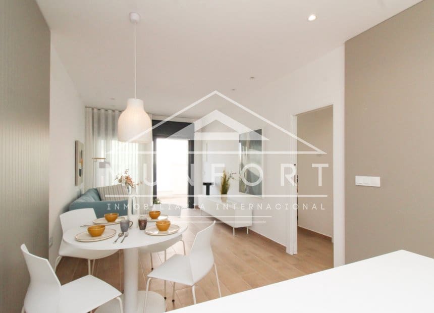 3 slaapkamer Bungalow te koop in Pilar de la Horadada met zwembad - € 295.000 (Ref: 9283051)