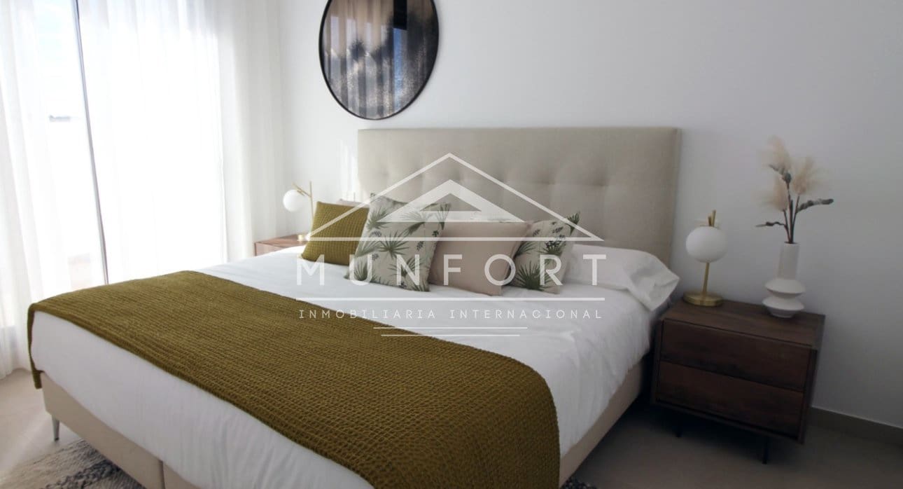 4 slaapkamer Huis te koop in Pilar de la Horadada met zwembad - € 369.900 (Ref: 9283052)