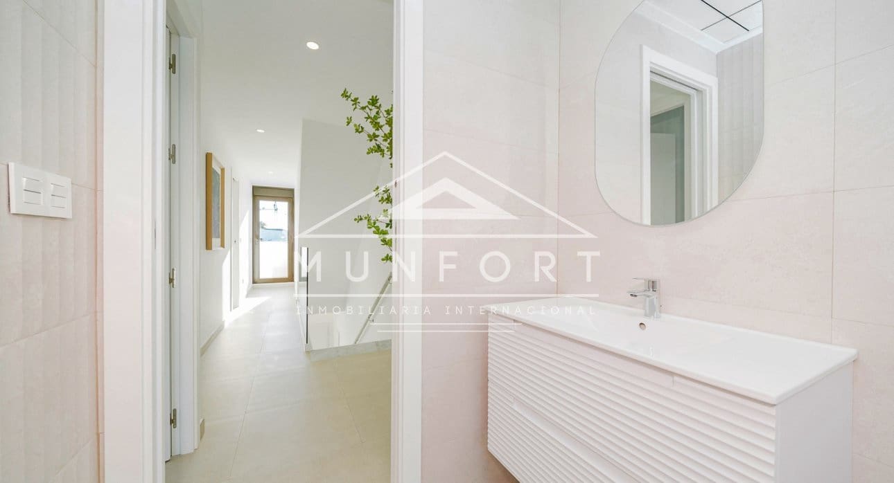 4 soverom Hus til salgs i Pilar de la Horadada med svømmebasseng - € 369 900 (Ref: 9283052)