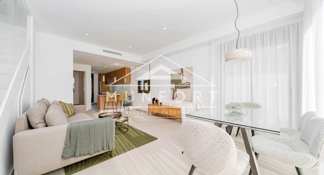 4 slaapkamer Huis te koop in Pilar de la Horadada ciudad, Pilar de la Horadada met zwembad - € 369.900 (Ref: 9283052)