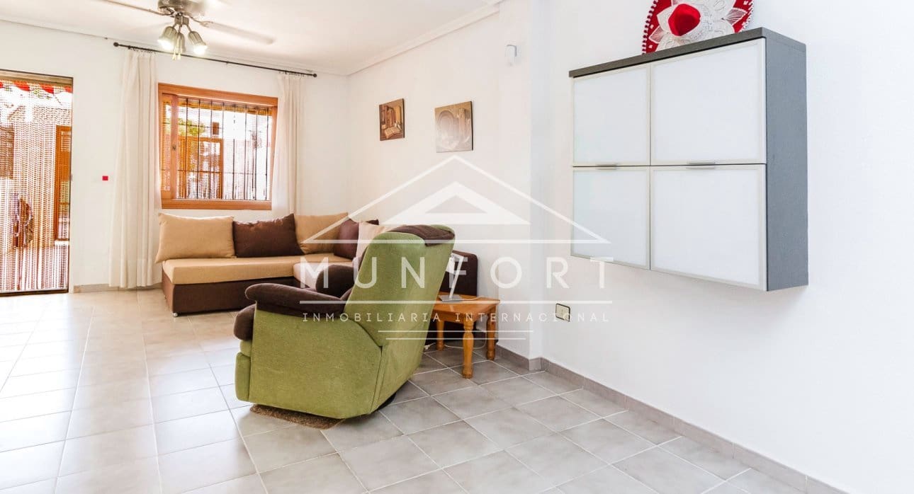 3 makuuhuone Omakotitalo myytävänä paikassa Los Cuarteros - 165 000 € (Ref: 9283550)