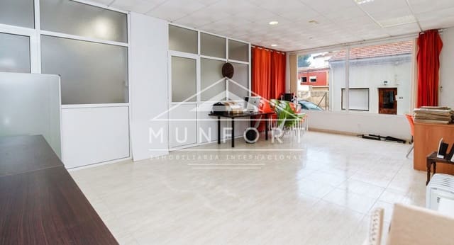 Commercieel te koop in San Pedro del Pinatar ciudad, San Pedro del Pinatar - € 144.000 (Ref: 9289535)