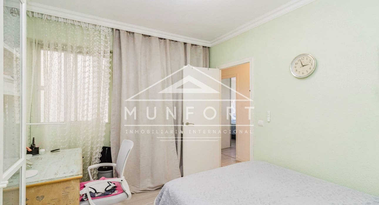 4 soveværelse Lejlighed til salg i Torrevieja - € 215.000 (Ref: 9289747)