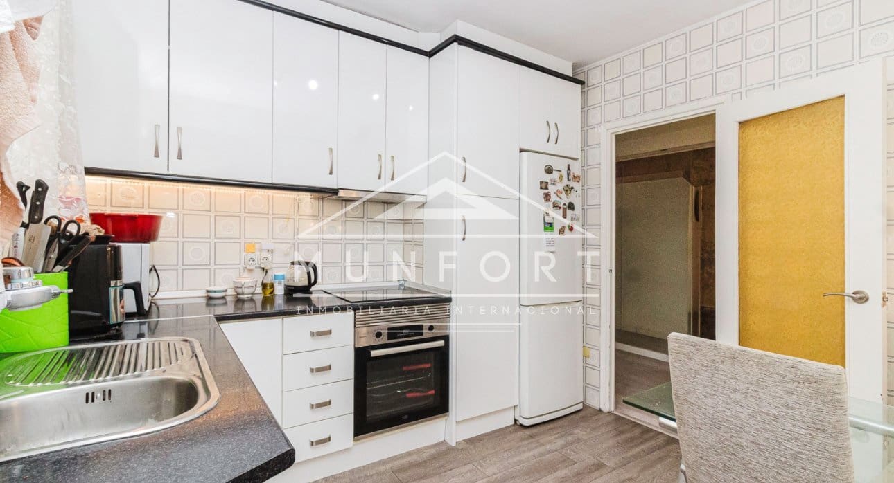 4 soveværelse Lejlighed til salg i Torrevieja - € 215.000 (Ref: 9289747)