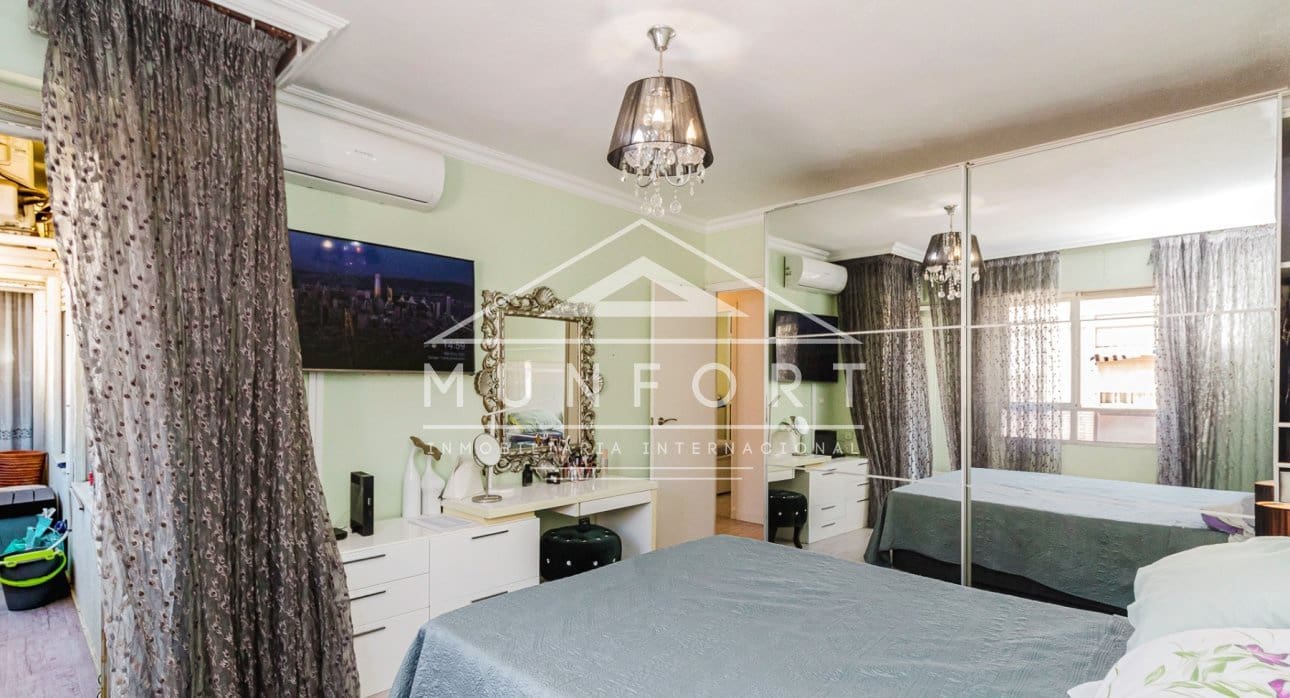 4 soveværelse Lejlighed til salg i Torrevieja - € 215.000 (Ref: 9289747)