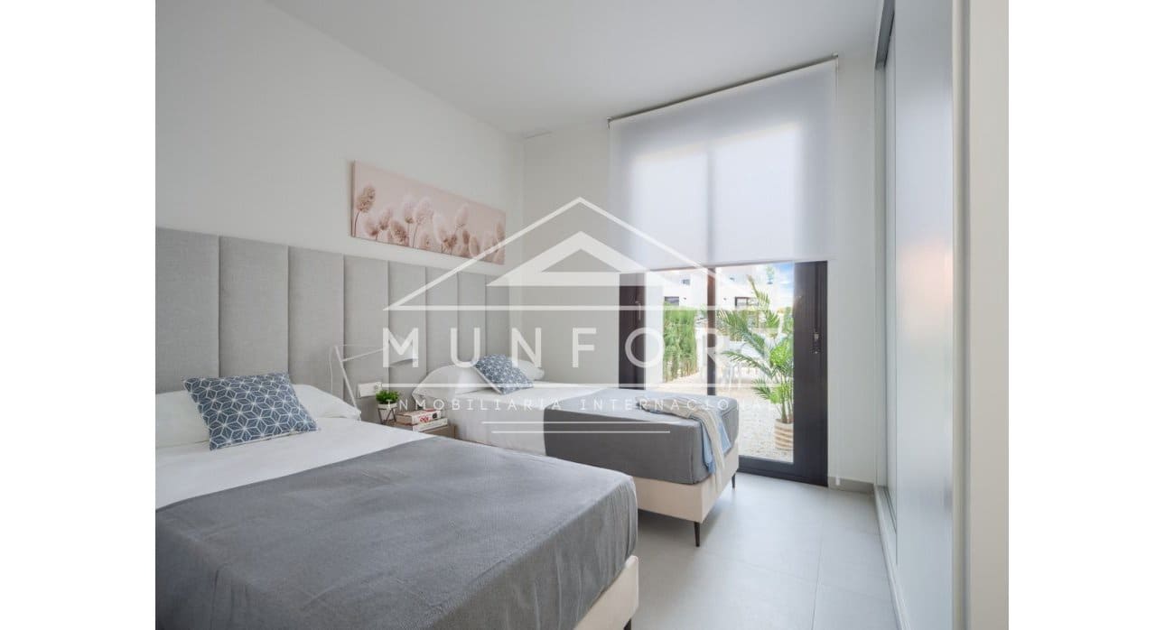 2 soveværelse Semi-Rækkehus til salg i Banos y Mendigo med swimmingpool - € 229.000 (Ref: 9294259)