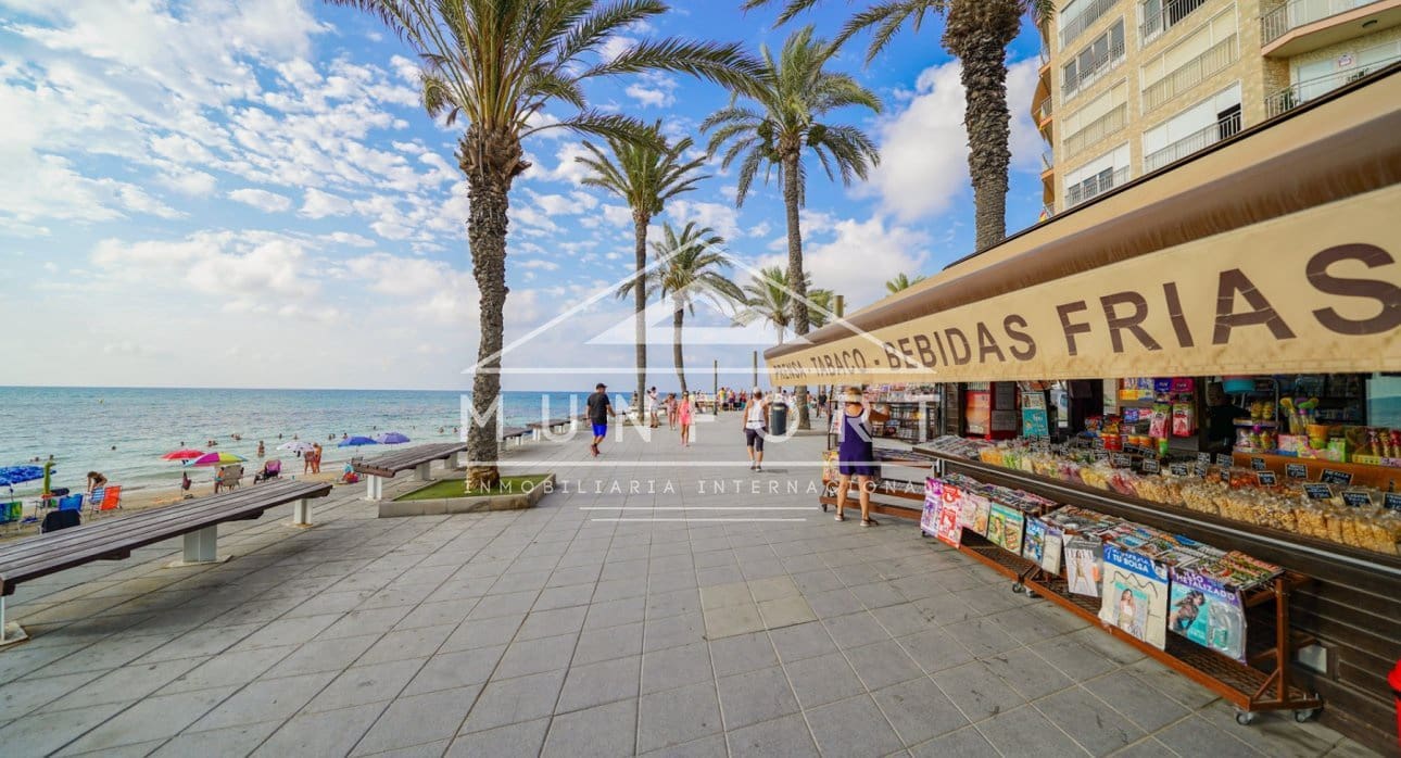 2 slaapkamer Appartement te koop in Torrevieja met zwembad - € 265.000 (Ref: 9294779)