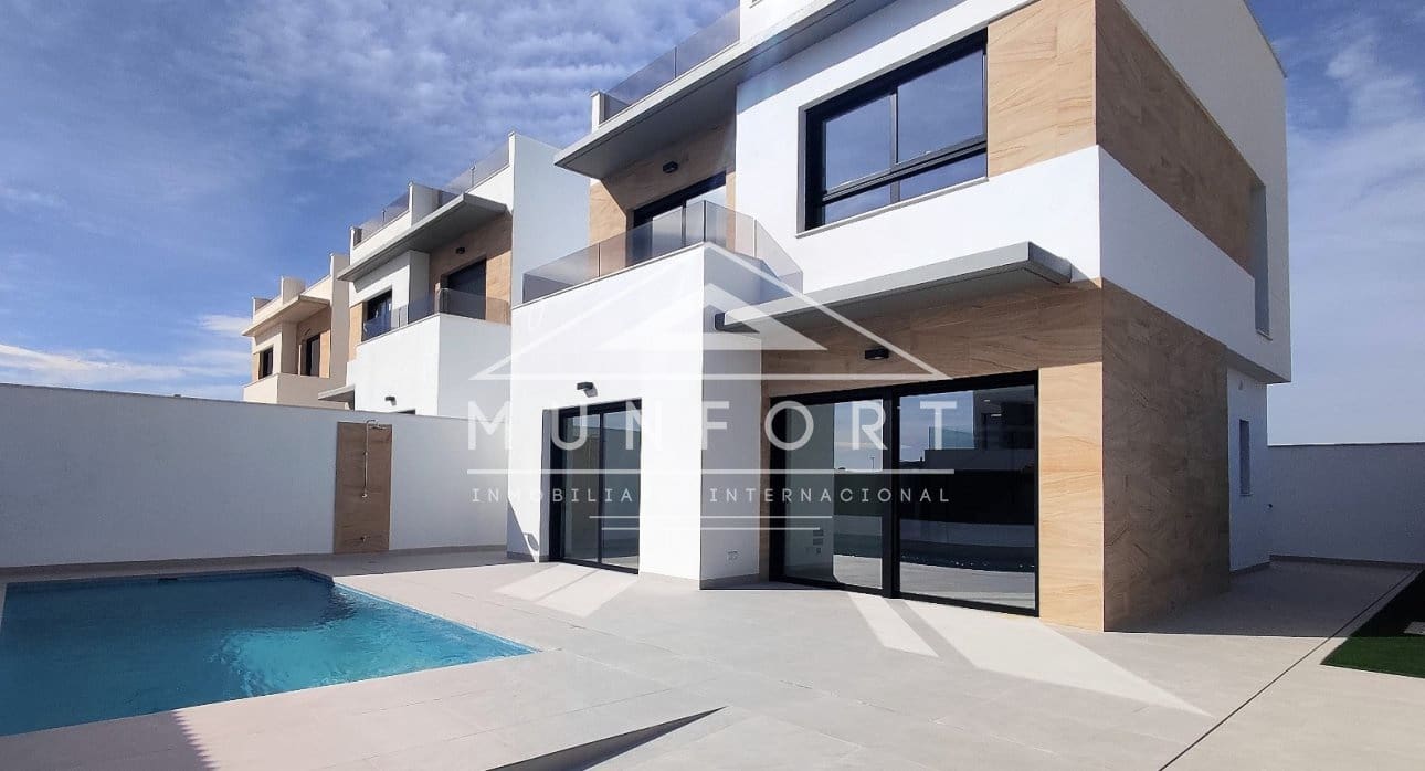 3 slaapkamer Huis te koop in Benijofar met zwembad - € 449.000 (Ref: 9296346)