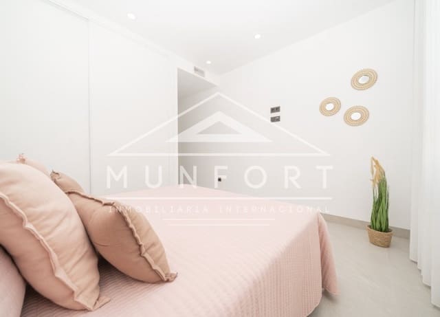 Casa de 3 habitaciones en Benijófar en venta con piscina - 465.000 € (Ref: 9296346)