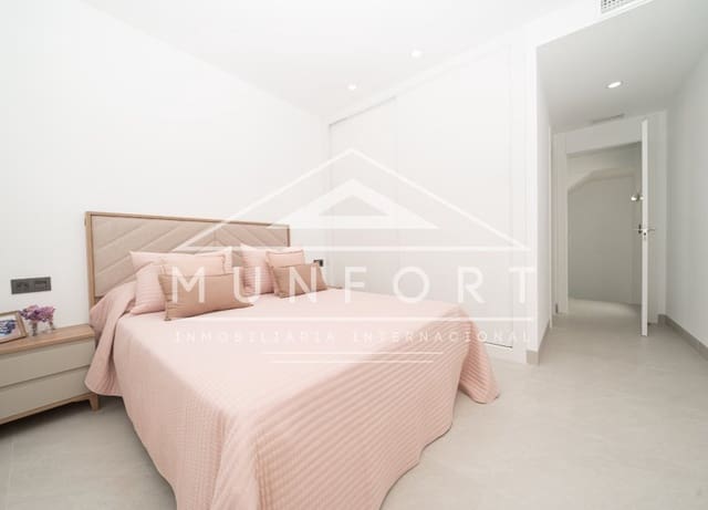 Casa de 3 habitaciones en Benijófar en venta con piscina - 465.000 € (Ref: 9296346)