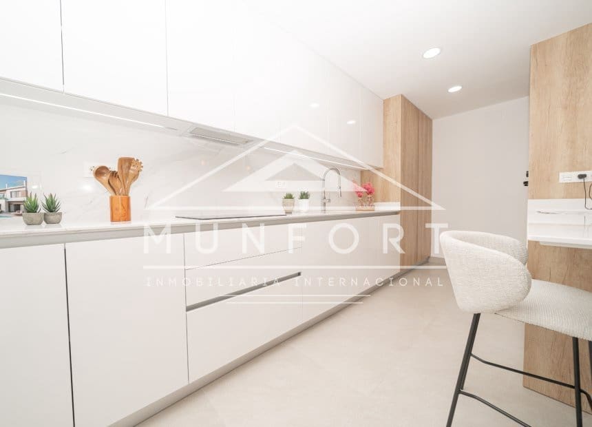 3 makuuhuone Omakotitalo myytävänä paikassa Benijofar mukana uima-altaan - 465 000 € (Ref: 9296346)