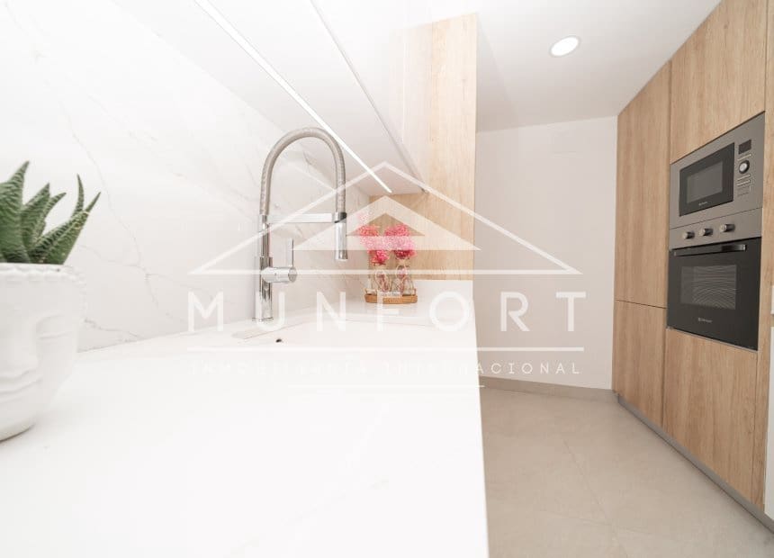 3 makuuhuone Omakotitalo myytävänä paikassa Benijofar mukana uima-altaan - 465 000 € (Ref: 9296346)