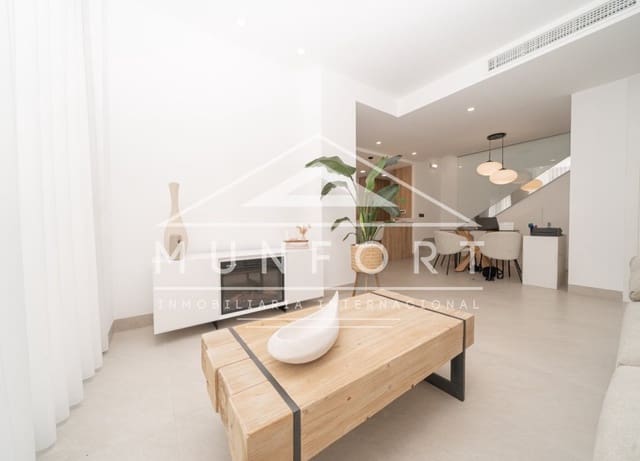 3 makuuhuone Omakotitalo myytävänä paikassa Benijófar mukana uima-altaan - 465 000 € (Ref: 9296346)