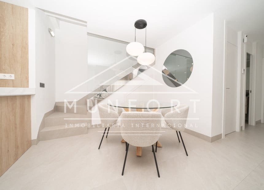 3 makuuhuone Omakotitalo myytävänä paikassa Benijofar mukana uima-altaan - 465 000 € (Ref: 9296346)