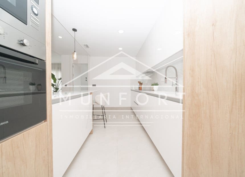 3 makuuhuone Omakotitalo myytävänä paikassa Benijofar mukana uima-altaan - 465 000 € (Ref: 9296346)