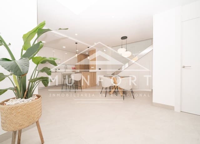 3 makuuhuone Omakotitalo myytävänä paikassa Benijófar mukana uima-altaan - 465 000 € (Ref: 9296346)