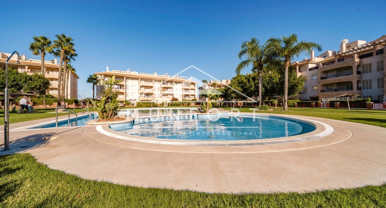 3 soveværelse Penthouse til salg i La Zenia med swimmingpool - € 375.900 (Ref: 9301591)