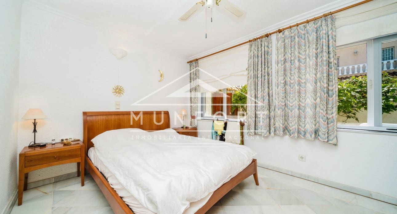 6 slaapkamer Villa te koop in La Manga del Mar Menor - € 879.900 (Ref: 9311602)