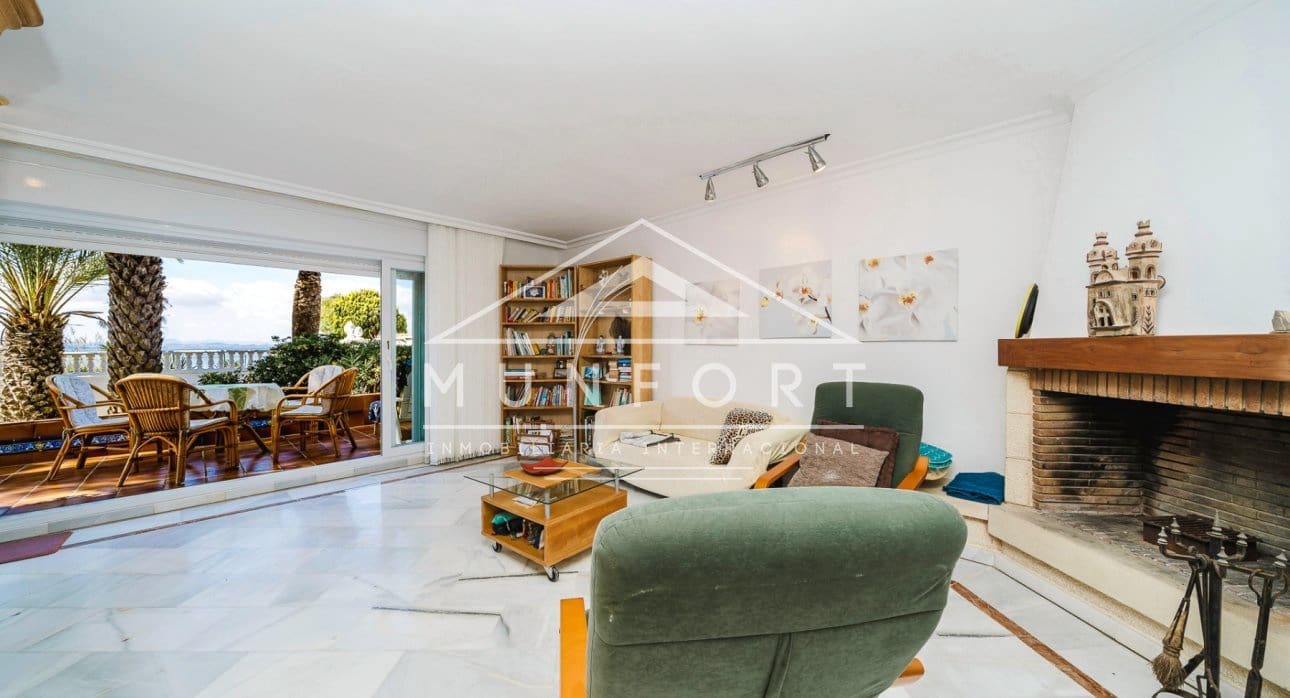 6 slaapkamer Villa te koop in La Manga del Mar Menor - € 879.900 (Ref: 9311602)