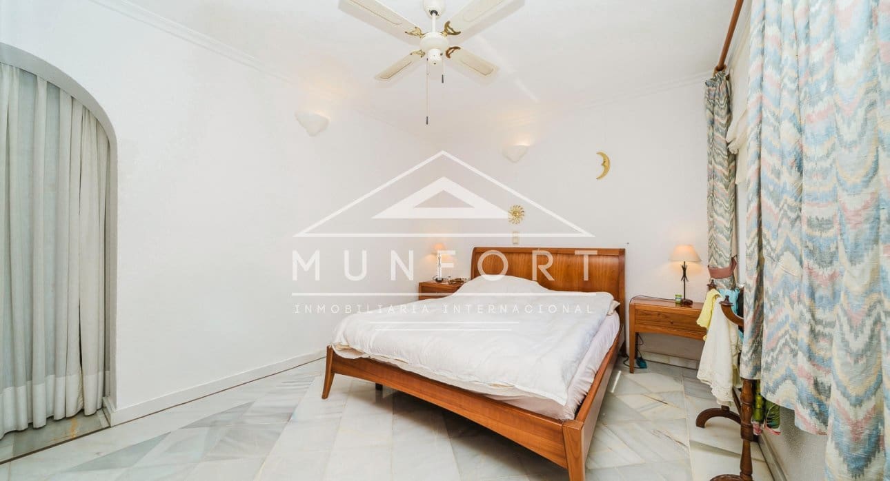 6 slaapkamer Villa te koop in La Manga del Mar Menor - € 879.900 (Ref: 9311602)