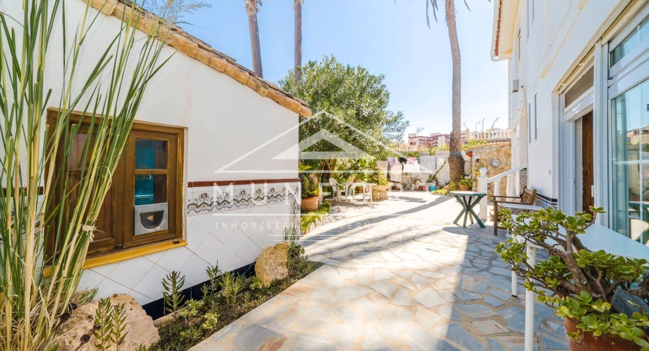 6 slaapkamer Villa te koop in La Manga del Mar Menor - € 879.900 (Ref: 9311602)